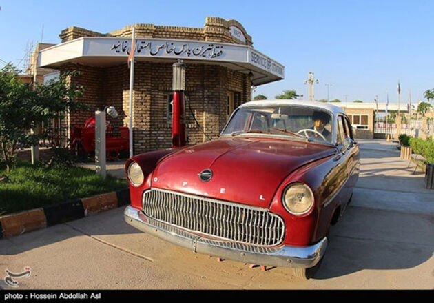 پمپ بنزین آبادان
