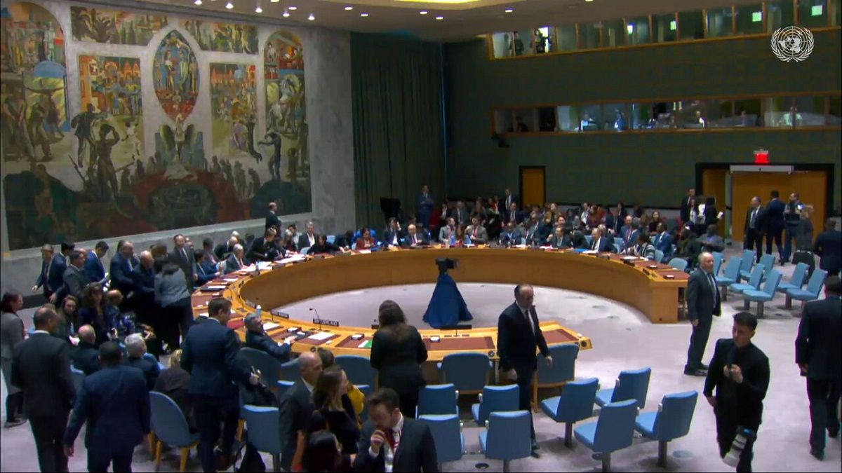 نشست شورای امنیت به هم ریخت/ خروج اعتراضی دیپلمات‌ها از جلسه+ فیلم