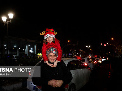 تصاویر| شب کریسمس در قلب تهران 