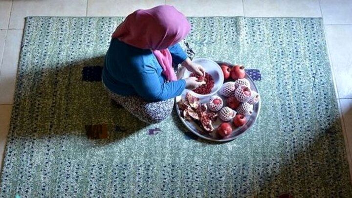 زنان خانه‌دار ایران بدون مرخصی و حمایت‌های اجتماعی | نگاهی به زندگی روزمره و محرومیت‌های آنان