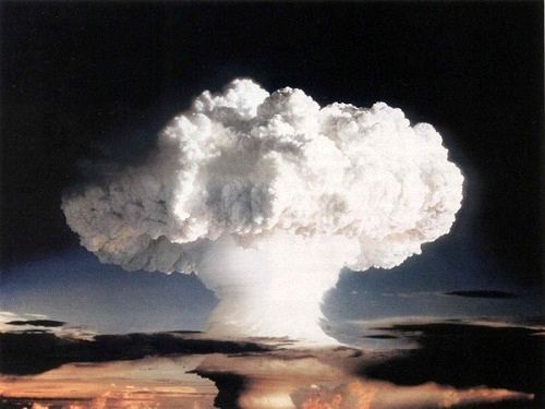 بمب هیدروژنی چیست و چه تفاوتی با بمب اتم دارد؟ + عکس