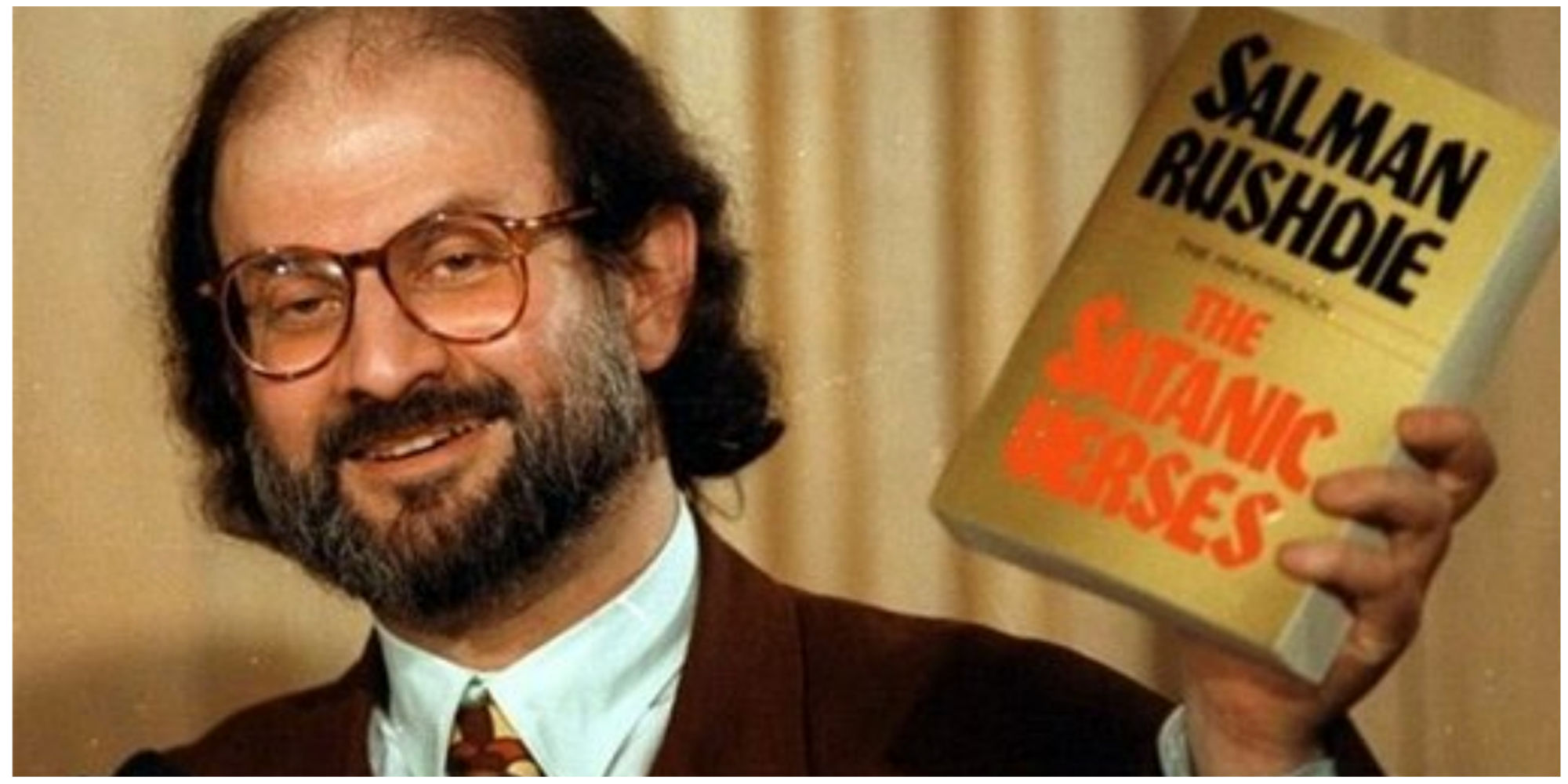 خبر جدید از وضعیت جسمانی سلمان رشدی  