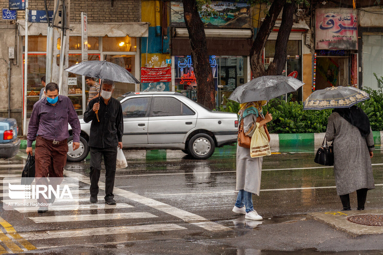 بارش باران و وزش باد در این استان‌ها طی امروز