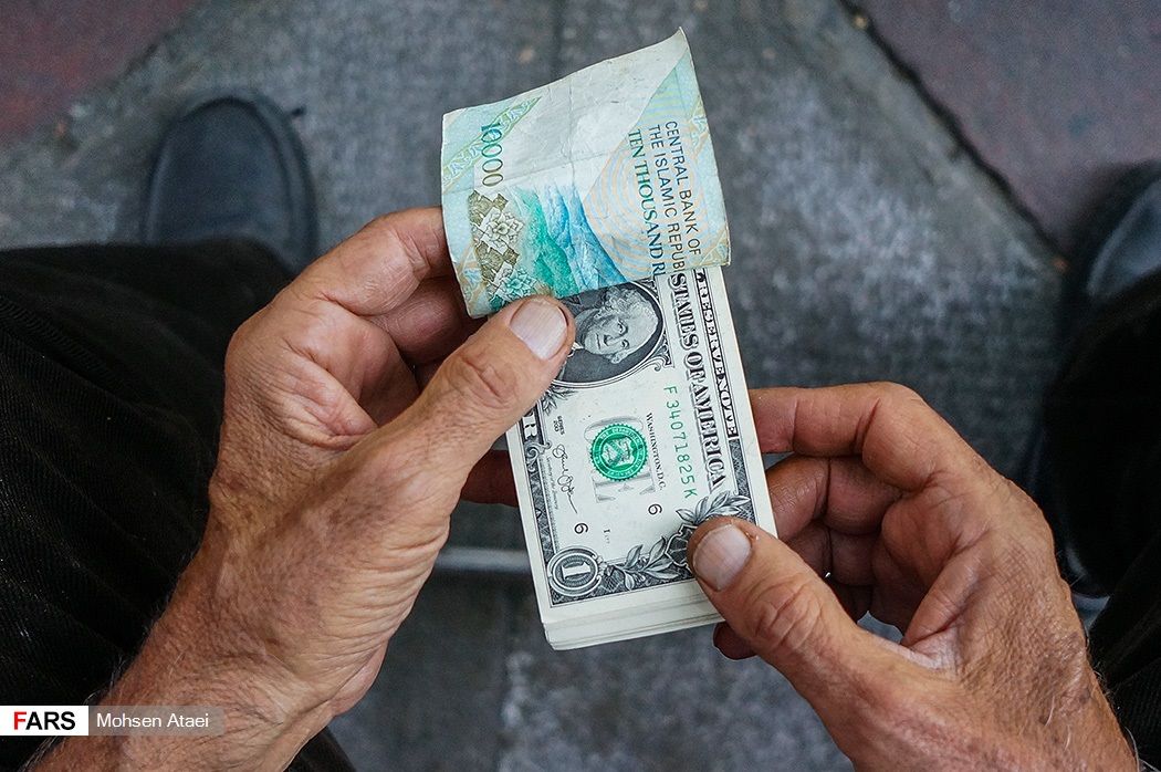 مدیریت نوسان قیمت دلار از کانال دوبی