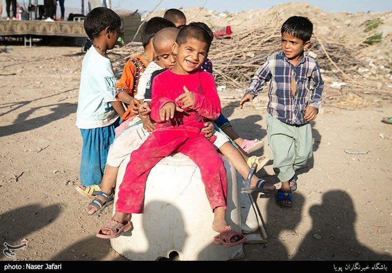 شادی‌های کودکان کار در فیروزآباد ورامین+ گزارش تصویری