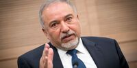لیبرمن: ایران برکناری گالانت را جشن گرفت
