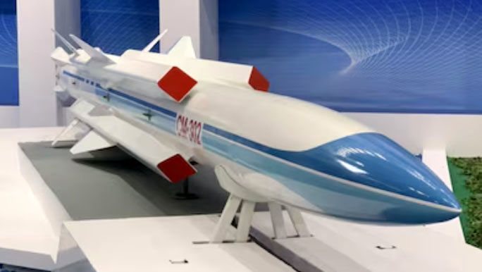 چین موشک های ضد کشتی مافوق صوت به ایران می دهد