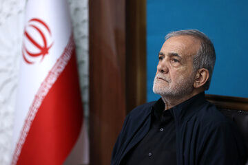 پزشکیان سرزده در دو وزارتخانه حاضر شد + تصاویر