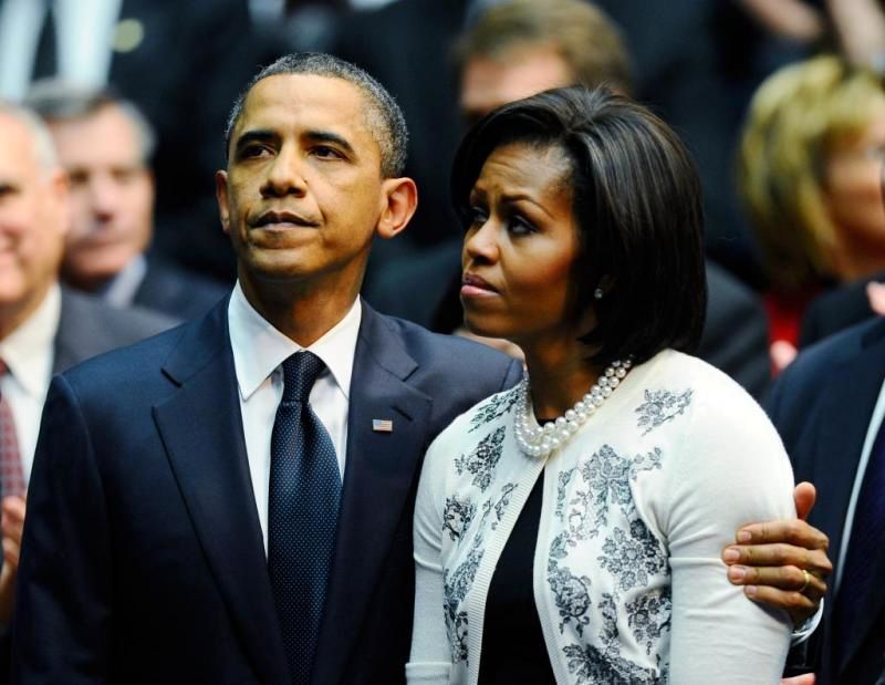 عکسی زیر خاکی از اوباما و همسرش