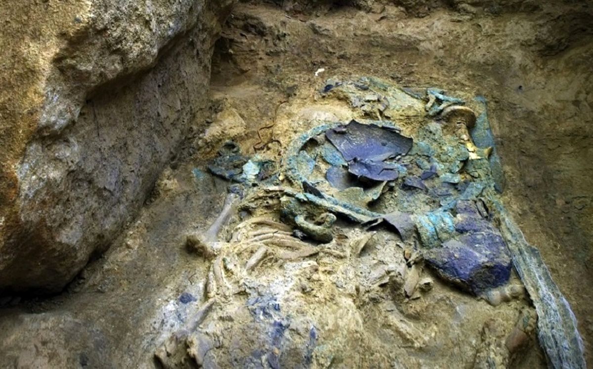  کشف مقبره‌ای پر از «گنج» در یک باغ زیتون+ تصاویر 
