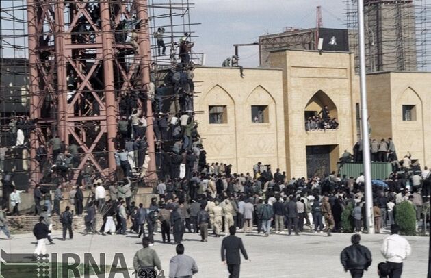 تشییع مرحوم سید احمد خمینی