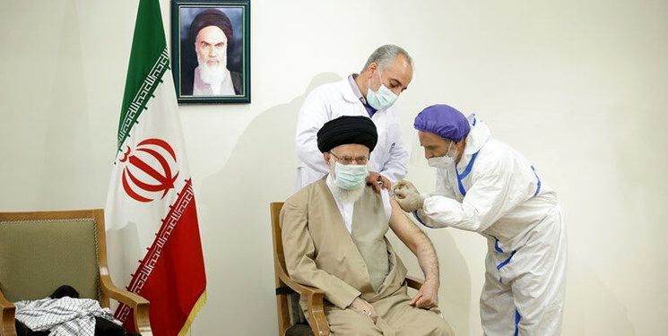 شعر کیهان درباره واکسیناسیون رهبری