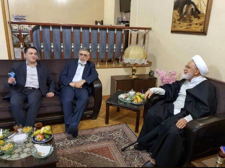 کروبی به اصلاح طلبان: کاری کنید در ۱۴۰۰ یک احمدی نژاد ظهور نکند