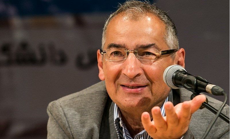 زیباکلام از بازگشت دانشجویان تعلیقی دوره رئیسی به دانشگاه خبر داد