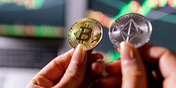 قیمت بیت‌کوین و اتریوم امروز شنبه ۲ آبان  ۱۴۰۵ | کاهش قیمت بیت کوین