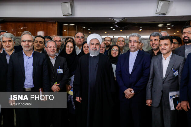 نشست مقامات ارشد وزارت نیرو با رئیس‌جمهوری