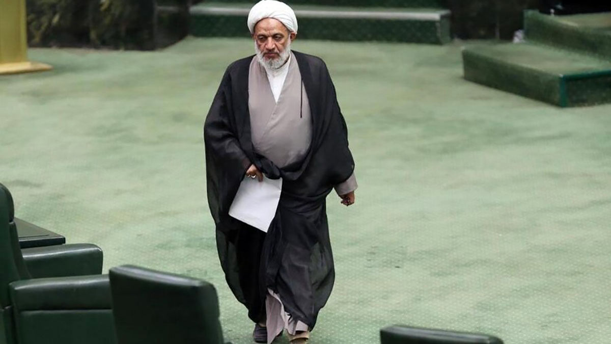 انتقاد آقاتهرانی از عدم ابلاغ قانون عفاف و حجاب / وقتی مردم بدون دقت، افراد را برای مجلس، ریاست جمهوری انتخاب می‌کنند، همین می‌شود