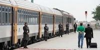 چهارمین قطار مسافری لوکس قم - مشهد ساخته‌شده به دست متخصصان ایرانی راه‌اندازی شد