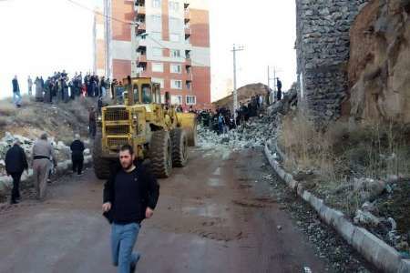 ریزش دیوار حایل مسکن مهر در مهاباد/ گزارش 2 فوتی