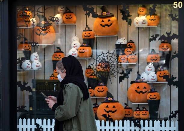 هالووین ایرانیزه شده | فرار از روزمرگی و نیاز به شادی جمعی | یک شب هالووین چقدر آب می‌خورد؟