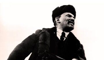 روزی که لنین هدف ۲ گلوله قرار گرفت؛ ۷ شهریور ۱۲۹۷/ پیکر او مومیایی شد و در نزدیکی کرملین به خاک سپرده شد