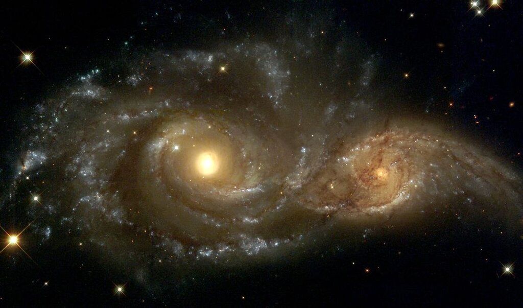 تصویری ناب از لحظه برخورد دو کهکشان