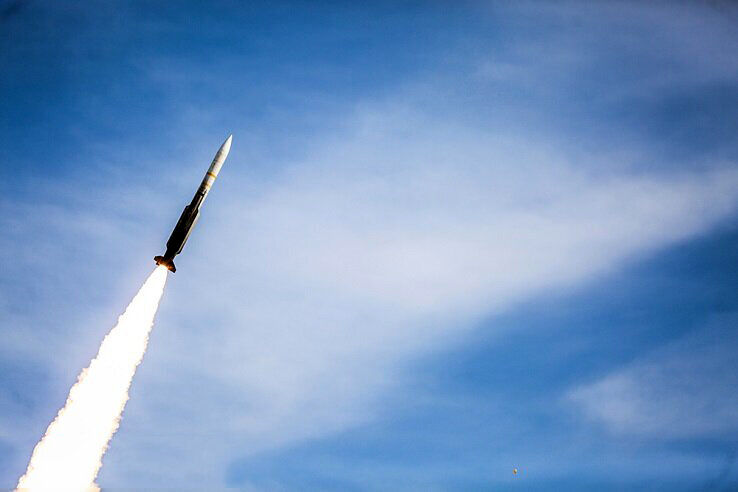 این موشک ایرانی، شبح خلیج فارس شده است +تصویر