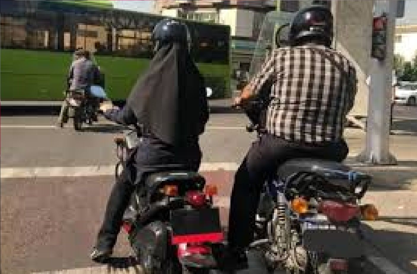 زنان پیش رفتند، قانون‌گذار جا ماند + فیلم