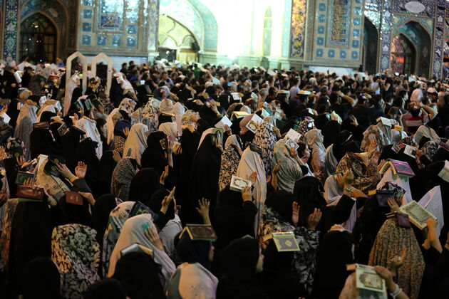 مراسم شب احیاء بیست و یکم رمضان در امامزاده صالح