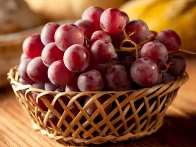 خواص شگفت انگیز انگور سیاه برای سلامت مغز و قلب
