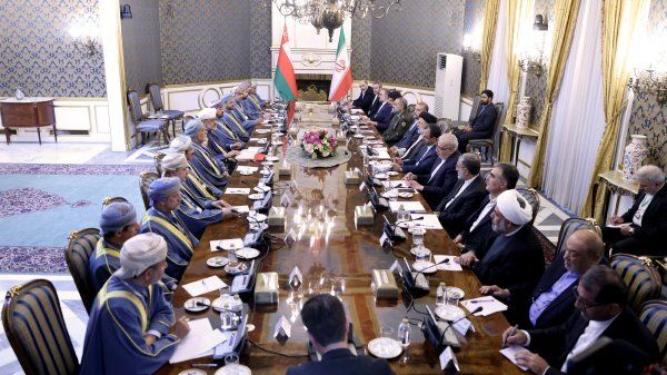 رئیسی: روابط ایران و عمان به مرحله سرمایه‌گذاری ارتقا یافته‌ است