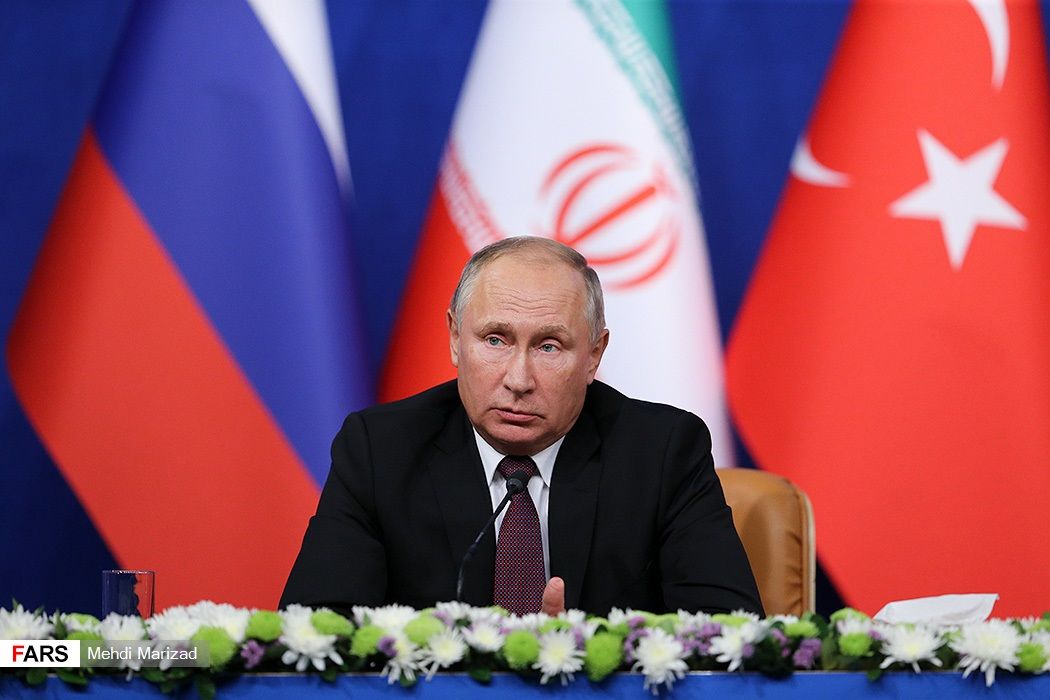 پوتین توافقنامه تجارت آزاد ایران و اتحادیه اقتصادی اوراسیا را امضا کرد
