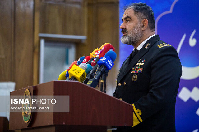 امیر ایرانی: اولویت ارتقای توان رزمی ارتش است