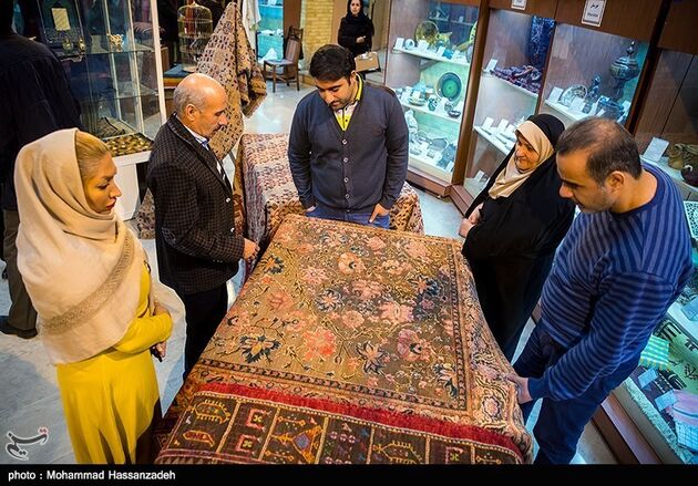 نمایشگاه صنایع دستی ویژه همسران سفرا