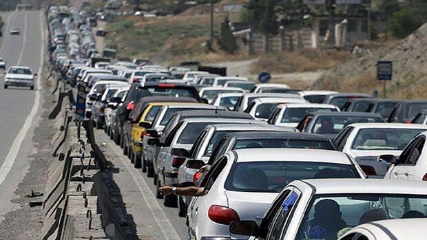 ترافیک سنگین در جاده های چالوس، هراز، فیروزکوه و فشم
