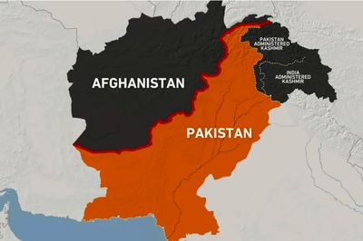 پاکستان درحال جنگ در دو جبهه | اسلام آباد از تغییر رژیم در افغانستان حمایت میکند؟ | چین میانجیگر میشود 3