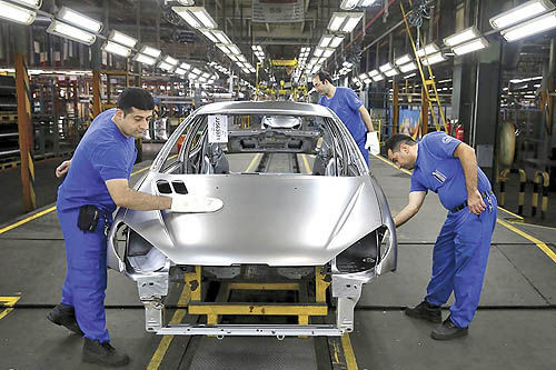 کارنامه خودروسازان ایرانی در 10 ماه اخیر؛ 580 دستگاه تا رسیدن به میزان تولید 97+جدول