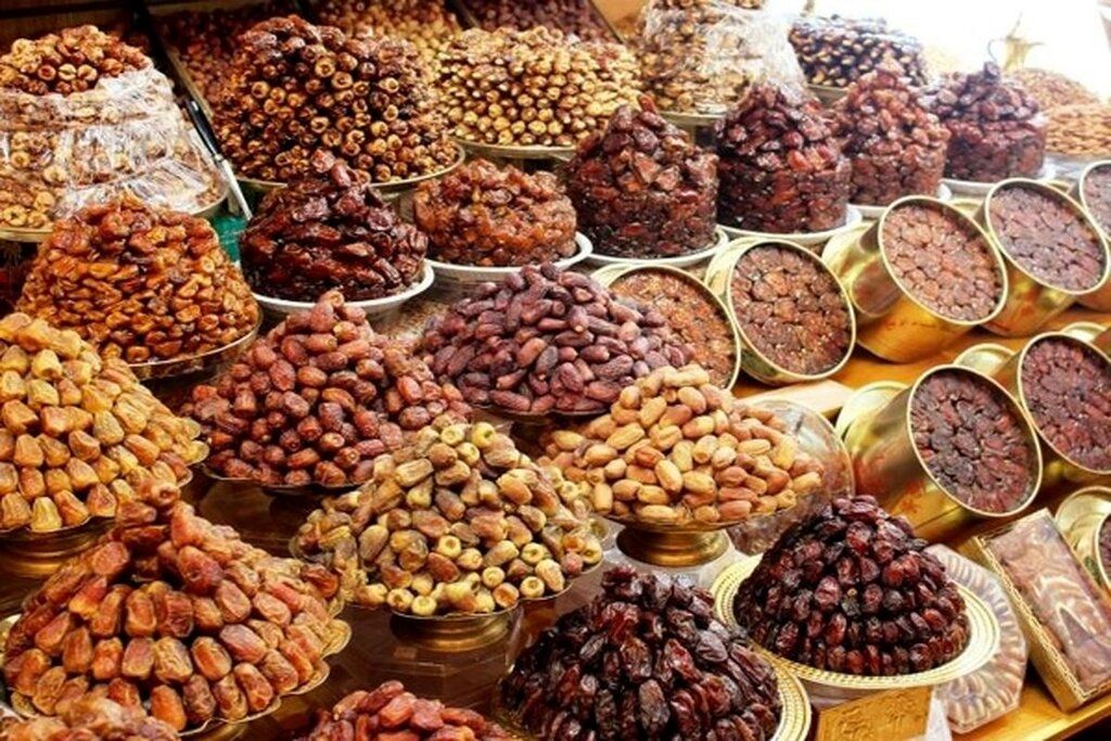 انواع خرما در میادین میوه و تره بار تهران چند؟