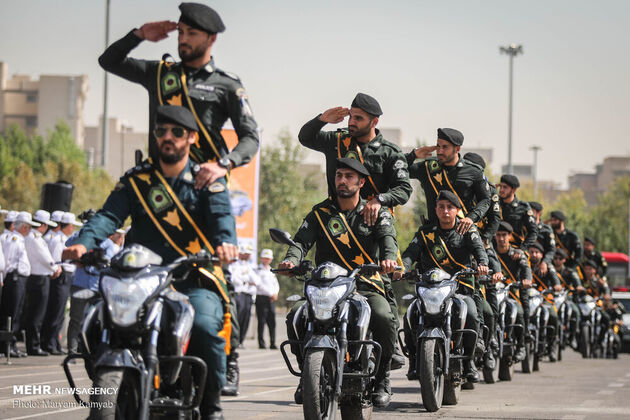تصاویر جالب رزمایش نیروی انتظامی در بوستان ولایت