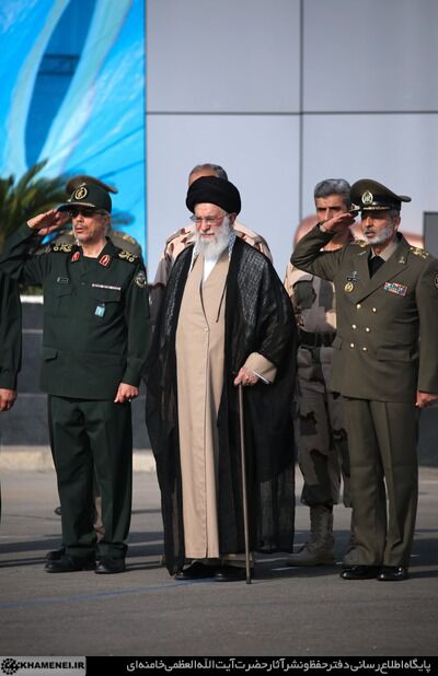 مراسم مشترک دانش‌آموختگی دانشجویان دانشگاه‌های افسری ارتش با حضور مقام معظم رهبری