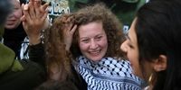دختر جنجالی فلسطینی آزاد شد/ عهد التمیمی به خانه بازگشت+ فیلم و تصاویر