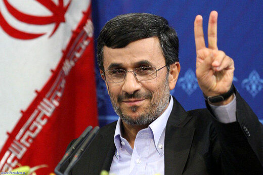 انتقاد پسر مشایی از ردصلاحیت احمدی‌نژاد