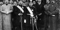 عکسی کمتر دیده‌شده از احمدشاه قاجار در پاریس