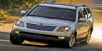 مقایسه کیا موهاوی V8 با نیسان رونیز+ تصاویر و مشخصات فنی