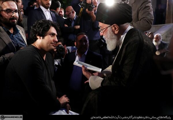 دیدار شاعران با رهبری