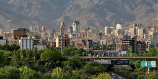 اثر مکانیسم ماشه و مهاجرت بر بازار مسکن | محتشم: مالکان لوکس‌نشین قیمت‌ها را تعدیل کردند | فروغمند: مهاجرت ابزاری برای بازاریابی شده است