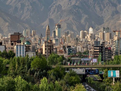 اثر مکانیسم ماشه و مهاجرت بر بازار مسکن | محتشم: مالکان لوکس‌نشین قیمت‌ها را تعدیل کردند | اعرابی: مهاجرت ابزاری برای بازاریابی شده است