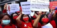 جنبش سرخ در میانمار به راه افتاد/ معترضان شعار مرگ بر دیکتاتوری نظامی سر دادند
