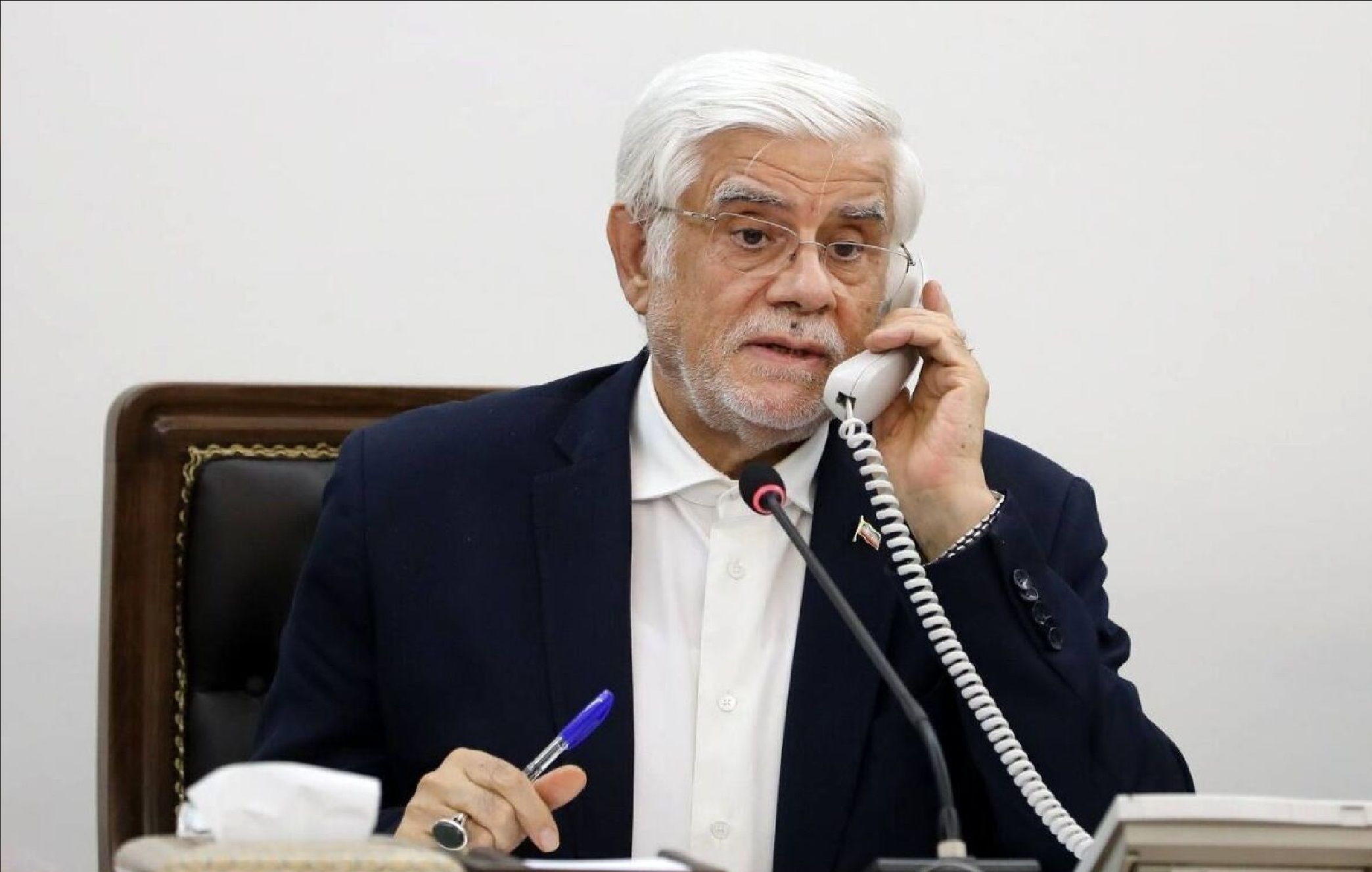 واکنش دولت به سقوط بالگرد هلال احمر / عارف دستور فوری صادر کرد