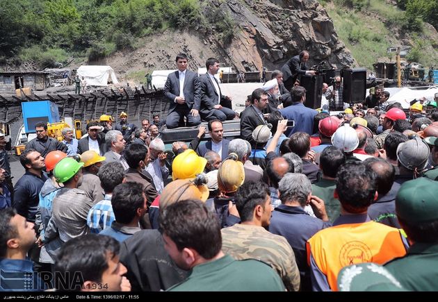 حضور رئیس جمهوری در محل حادثه معدن یورت